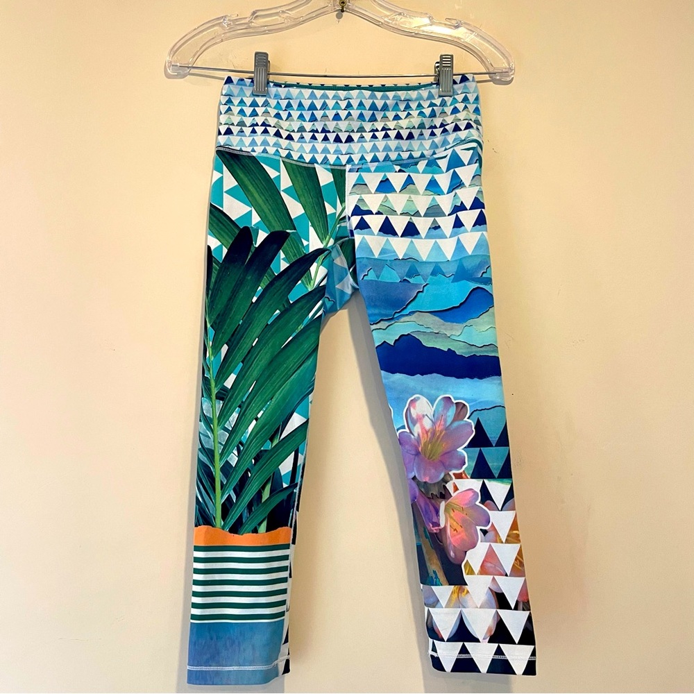 PRANA ⛰ Sz. XS outdoor scene print crop capri leggings